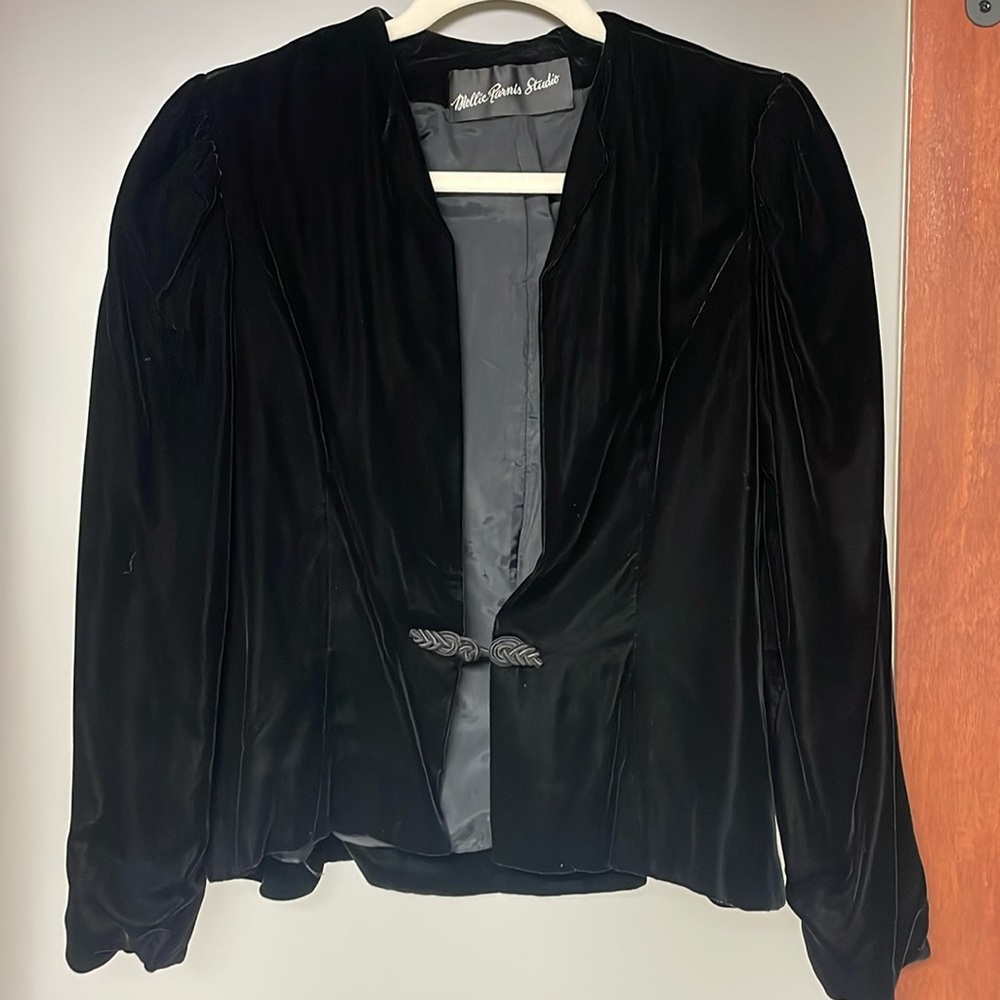 Velvet Blazer with shoulder pads